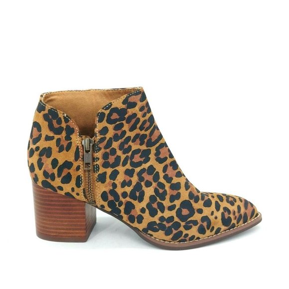 Seychelles Womens Suede Leopard Point Toe Ankle Boot 6 - Picture 1 of 10